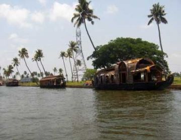 Amazing 3 Days 2 Nights Kerala and Alleppey Tour Package