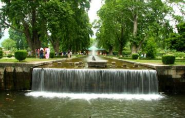 Family Getaway 7 Days 6 Nights Srinagar, Sonmarg, Pahalgam and Gulmarg Vacation Package