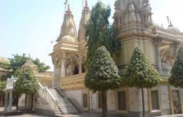 Best 5 Days 4 Nights Ahmedabad, Jamnagar, Dwarka and Somnath Trip Package