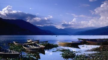 Ecstatic 14 Days 13 Nights Delhi, Corbett, Suklaphanta, Kathmandu and Pokhara Vacation Package