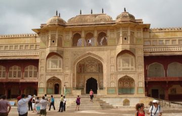 Family Getaway 3 Days 2 Nights Jaipur Vacation Package