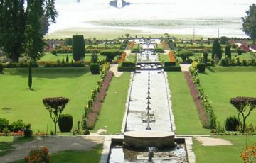 Ecstatic 5 Days 4 Nights Gulmarg Tour Package