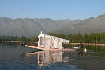 Family Getaway 4 Days 3 Nights Kokernag Tour Package