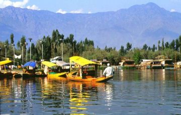 Magical 4 Days 3 Nights Srinagar, Sonmarg with Gulmarg Holiday Package