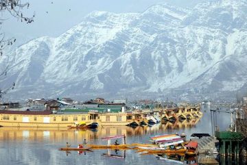 Heart-warming 6 Days 5 Nights Srinagar, Pahalgam, Kokernag, Sintham Top and Dacksum Vacation Package