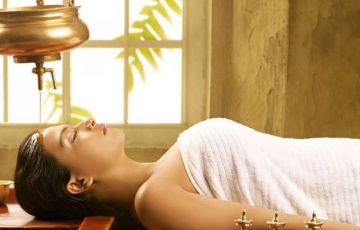 Amazing 6 Days 5 Nights Cochin, Chamundi Hill with Kumarakom Trip Package