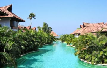Experience 4 Days 3 Nights Kumarakom with Alappuza Holiday Package