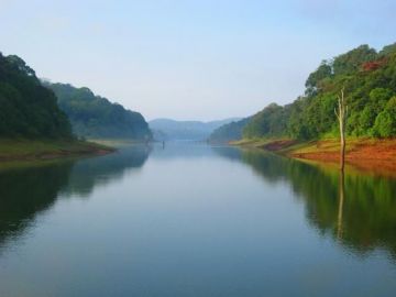 Best 9 Days 8 Nights Kumarakom, Periyar, Thekkady, Kodaikanal and Munnar Tour Package