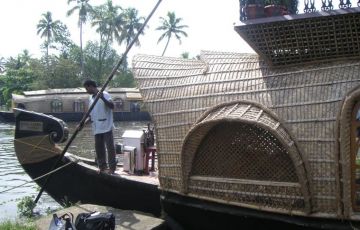 Heart-warming 5 Days 4 Nights Thekkady Holiday Package