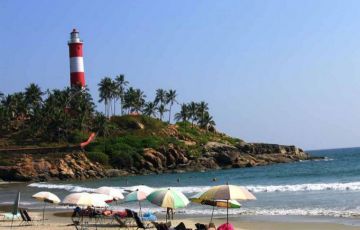 Ecstatic 7 Days 6 Nights Kochi, Cochin, Munnar, Kovalam with Trivandrum Trip Package