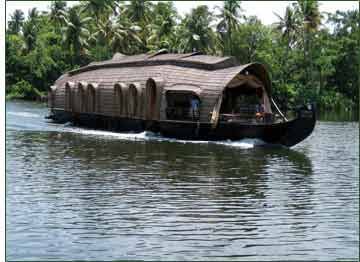 Beautiful 6 Days 5 Nights Kerala, Cochin, Munnar with Thekkady Vacation Package