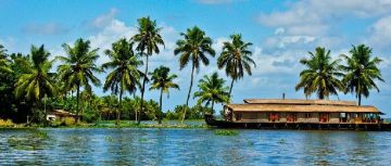 Beautiful 5 Days 4 Nights Cochin, Munnar, Thekkady with Alleppey Holiday Package