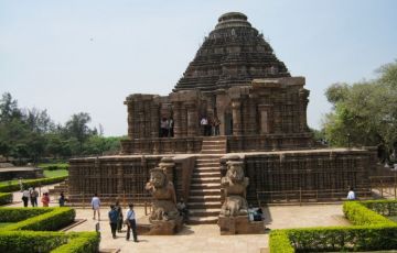 8 Days 7 Nights Calcutta, Bhuvaneshwar, Puri with Konark Vacation Package