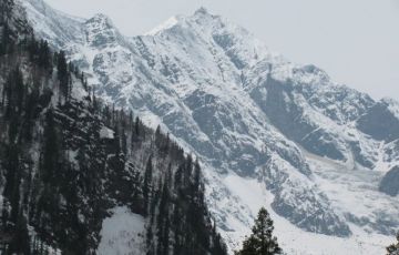 Heart-warming Leh Tour Package for 23 Days 22Nights