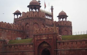 Memorable 10 Days 9 Nights Delhi, Leh with Tsomoriri Trip Package