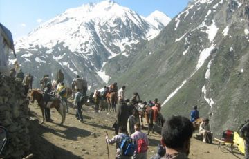 Magical 4 Days 3 Nights Srinagar Holiday Package