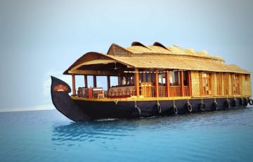 Family Getaway 6 Days 5 Nights Houseboat Tour Package