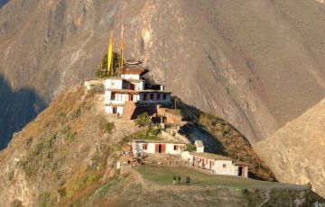 Family Getaway 11 Days 10 Nights Jamphui Hills Holiday Package