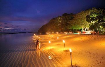 Pleasurable 4 Days 3 Nights Maldives Holiday Package