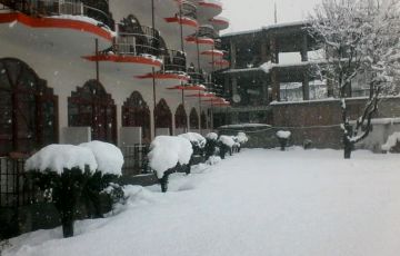 Manali Tour Package for 4 Days 3 Nights from Delhi by MANALI TRAVELLER