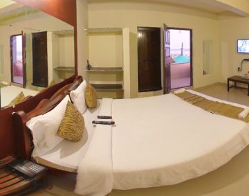 Experience 3 Days 2 Nights Goa Luxury Vacation Package