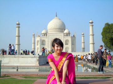 Magical Agra Family Vacation Tour Package for 2 Days 1 Night from New Delhi