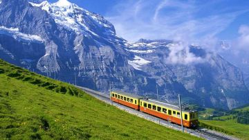 Experience 4 Days 3 Nights Darjeeling with Gangtok Wildlife Holiday Package