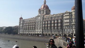 Heart-warming 3 Days Mumbai Friends Vacation Package