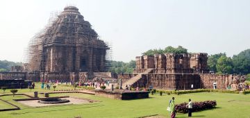Family Getaway 4 Days 3 Nights Bhubaneshwar Tour Package