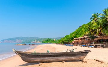 Experience 4 Days 3 Nights Goa Romantic Holiday Package