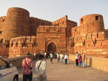 Family Getaway 5 Days Jaipur and Agra Historical Places Trip Package