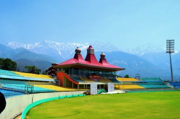 Experience 7 Days 6 Nights Kullu Romantic Holiday Package