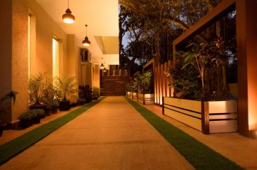 Experience 4 Days North Goa Luxury Holiday Package