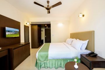Experience 4 Days North Goa Luxury Holiday Package