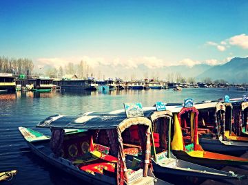 Beautiful 6 Days 5 Nights Yusmarg Trip Package