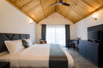 Pleasurable 3 Days Goa, India to South Goa Honeymoon Holiday Package