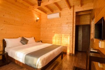 Pleasurable 3 Days Goa, India to South Goa Honeymoon Holiday Package