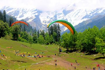 Pleasurable 4 Days Delhi to Manali Honeymoon Trip Package