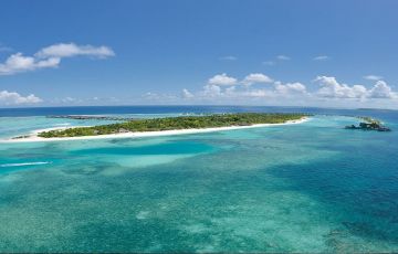 Amazing 4 Days 3 Nights Mal Luxury Tour Package