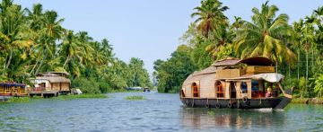 7 Days 6 Nights Munnar, Thekkady, Alleppey with Kovalam Vacation Package