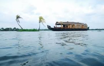 Experience 5 Days Kochi to Cochin - Alleppey - Quilon - Kovalam - Kanyakumari - Trivandrum Holiday Package