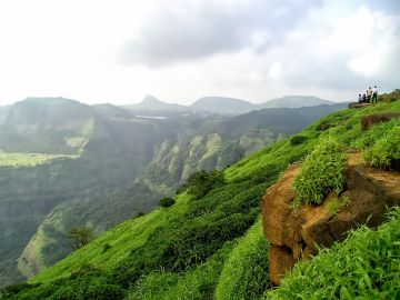 Best 4 Nights 5 Days Lonavala Khandala Mahabaleshwar Tour Package from Pune