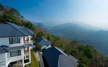 4 Days 3 Nights Cochin with Munnar Hill Stations Tour Package