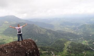 Munnar Romantic Tour Package for 4 Days