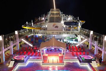 Best 7 Days 6 Nights Singapore Friends Tour Package