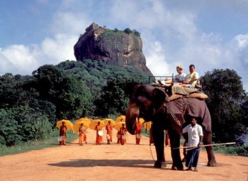 5 Days New Delhi to Colombo Beach Tour Package