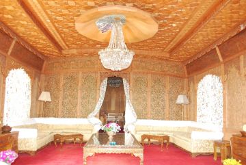 Memorable 4 Days Srinagar to Gulmarg Adventure Holiday Package