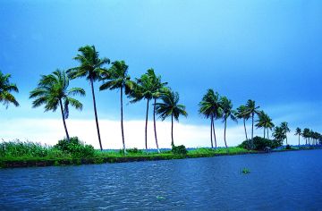 Magical 3 Days 2 Nights Kumarakom Weekend Getaways Holiday Package