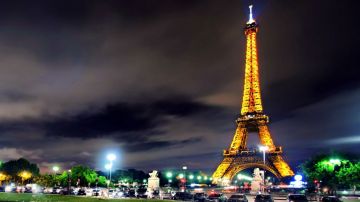 10 Days 9 Nights Paris to Lucerne Luxury Tour Package