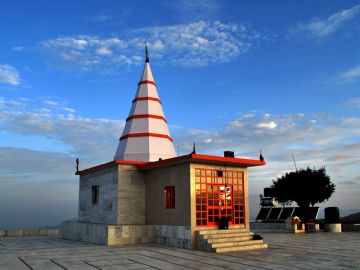 Beautiful 4 Days Delhi to Shimla Honeymoon Holiday Package